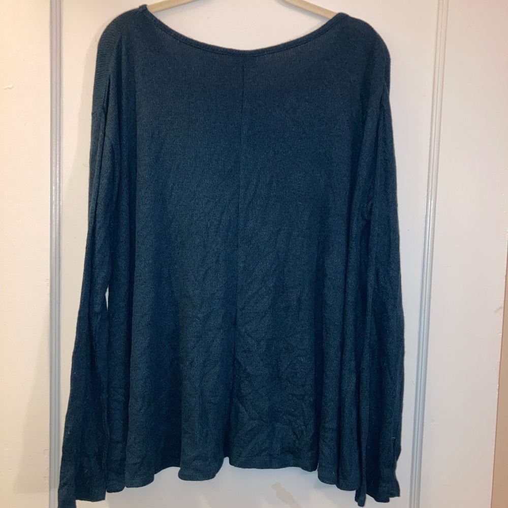 Mossimo Sweater - Picture 3 of 3